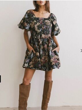 NWT Bohme La Ruth Floral Tapestry Mini Dress. Size Small